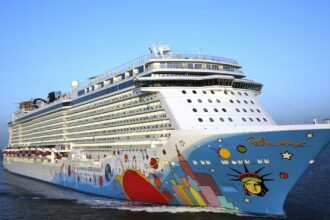 We Took A Cruise During The Holidays & Now I’m Never Not Doing That Again