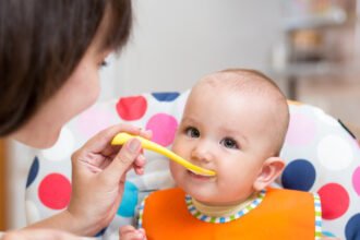 Avoid store-bought baby food unless travelling, nutritionist warns