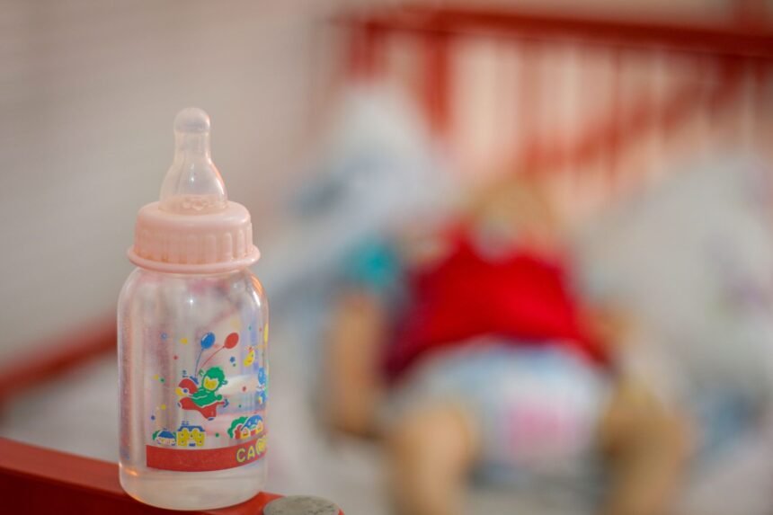 how many baby formula recall poisonings have been reported in the UK, which brands are on recall list and what’s the advice for parents? – Channel 4 News