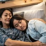 Why Teens Love To Open Up At Bedtime, According To Therapists