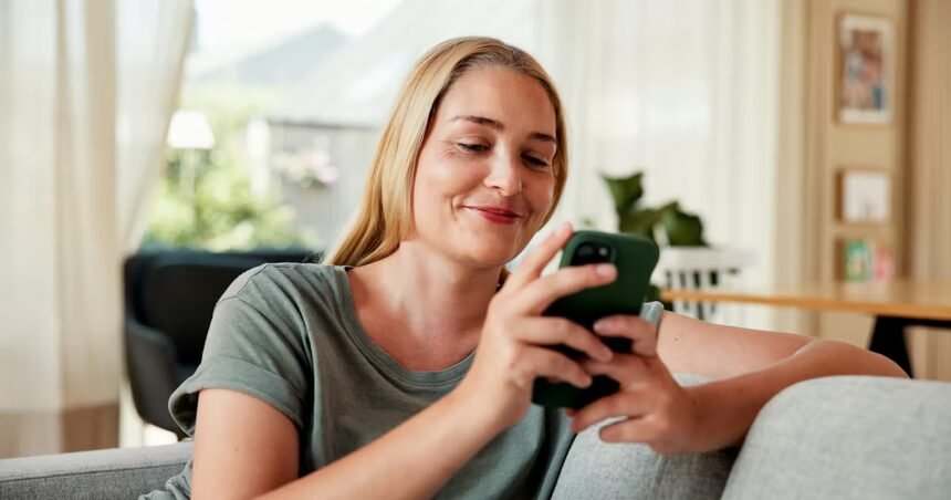 125+ Saucy And Flirty Texts To Send To Your Crush (Even If They’re Your Spouse)