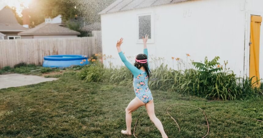 How Early Is "Too Early" For Kids To Play Outside? Reddit Post Sparks Debate