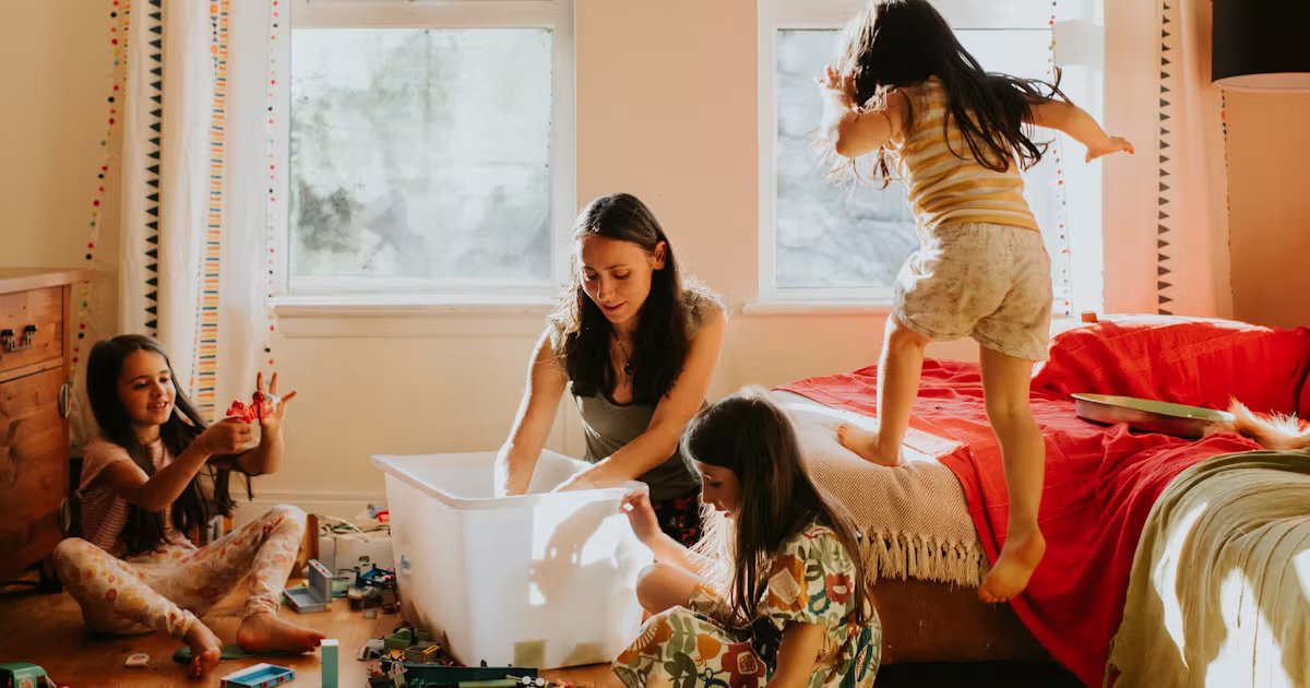 Are You An "Everything Bagel Parent"? Experts Explain What That Really Means
